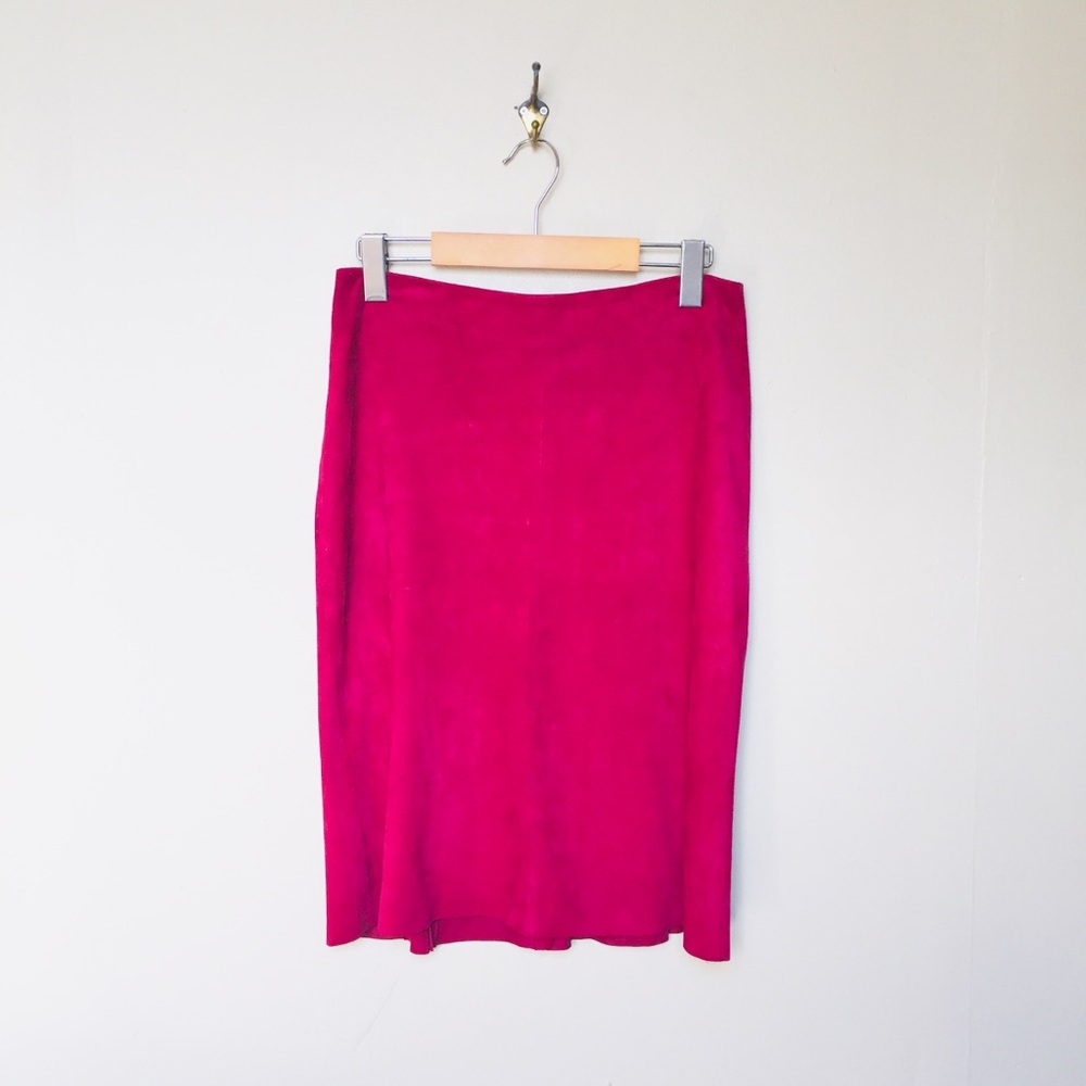 Vintage Tahari 💯% Leather Fuchsia Midi Skirt